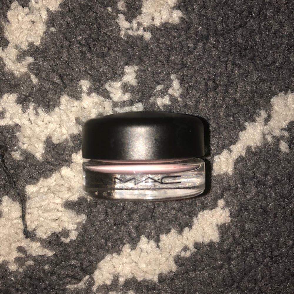“Stormy” Pink/Gray MAC Pro Longwear Paint Pot